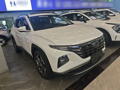 Hyundai Tucson 2023, 16100 км, за 114408.61 CNY