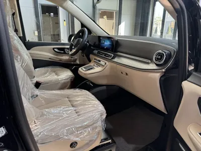 Mercedes-Benz V-Class 2025, 28 км, за 172500000 KRW - фото 7