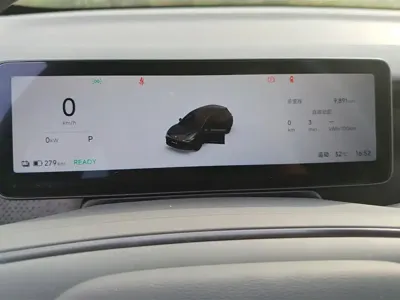 Leapmotor 零跑Lafa5 2025, 9900 км, за 92000 CNY - фото 14