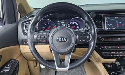 Kia Canival 2017, 197051 км, за 8900000 KRW - фото 14