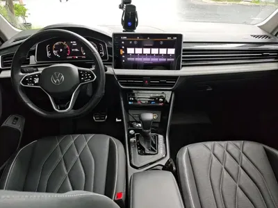 Volkswagen Tiguan L 2022, 74200 км, за 102600 CNY - фото 10