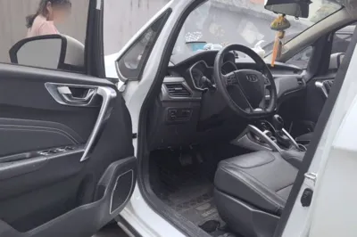 Geely Auto Vision X3 2017, 17400 км, за 38244.74 CNY - фото 13