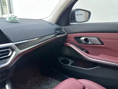 BMW 3 Series 2021, 90000 км, за 125800 CNY - фото 13