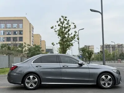 Mercedes-Benz C-Class 2020, 120000 км, за 109800 CNY - фото 4