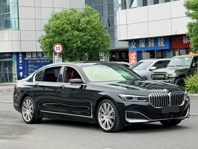BMW 7 Series 2021, 92000 км, за 388000 CNY