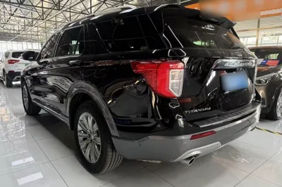 Ford Explorer 2020, 39800 км, за 164504.06 CNY