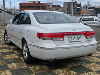 Hyundai Grandeur 2007, 319912 км, за 1500000 KRW