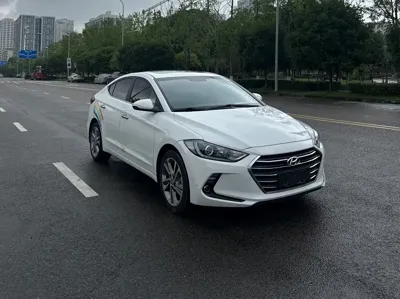 Hyundai Elantra 2019, 80000 км, за 36800 CNY