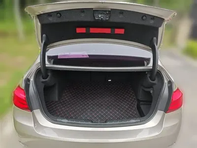 BMW 3 Series 2019, 76800 км, за 77500 CNY - фото 15