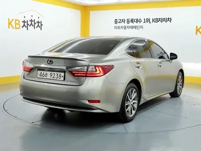 Lexus ES 2017, 78188 км, за 23000000 KRW