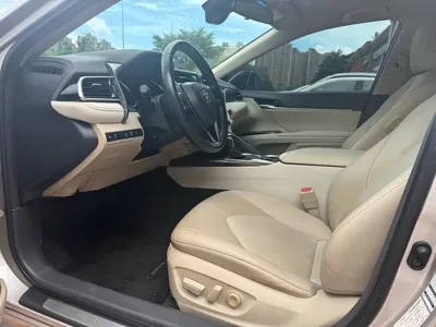 Toyota Camry 2019, 33000 км, за 89800 CNY