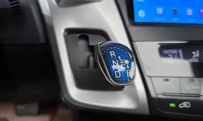 Toyota Prius 2015, 119858 км, за 14490000 KRW - фото 9