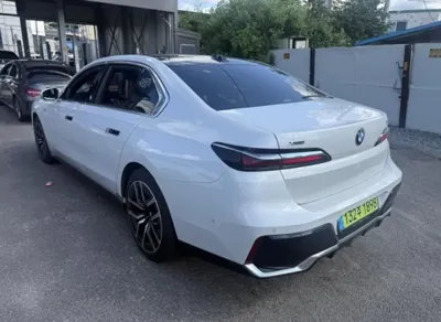 BMW 7-Series 2024, 71321 км, за 98900000 KRW - фото 3