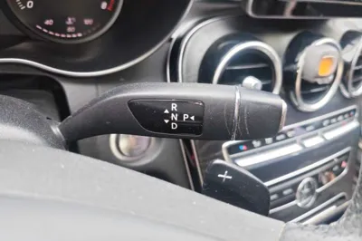 Mercedes-Benz C-Class 2017, 140500 км, за 69923.91 CNY - фото 14