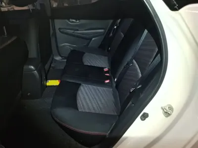 Nissan Bluebird 2019, 59100 км, за 40300 CNY - фото 17