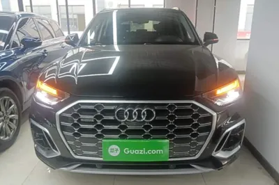 Audi Q5L 2022, 98300 км, за 180235.55 CNY