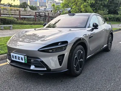 Xiaomi 小米YU7 · 2026 год