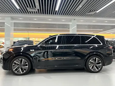 Li Auto Li L9 2024, 23000 км, за 298000 CNY