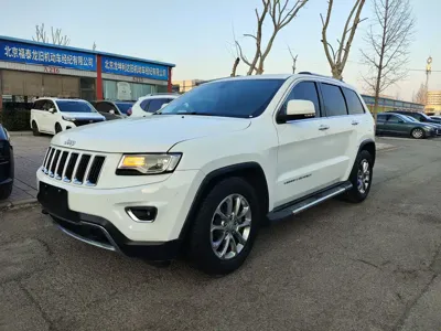 Jeep Grand Cherokee (Import) · 2016 год