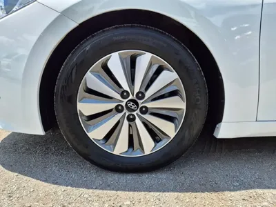 Hyundai Grandeur 2016, 111000 км, за 9900000 KRW - фото 5