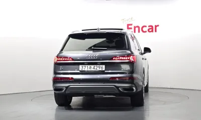 Audi Q7 2022, 45605 км, за 56900000 KRW