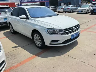 Volkswagen Bora 2022, 36000 км, за 49000 CNY