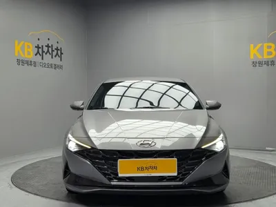 Hyundai Avante · 2021 год