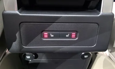 Land Rover Discovery 2019, 126854 км, за 24900000 KRW - фото 28