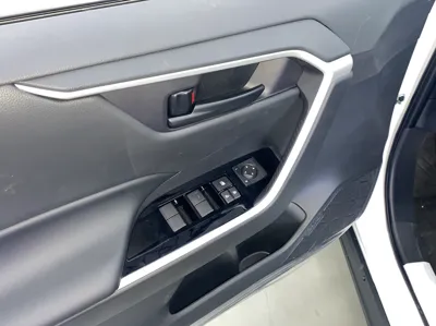 Toyota RAV4 2024, 100 км, за 130179.99 CNY - фото 8