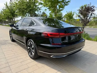 Volkswagen Passat 2023, 61000 км, за 119800 CNY - фото 7