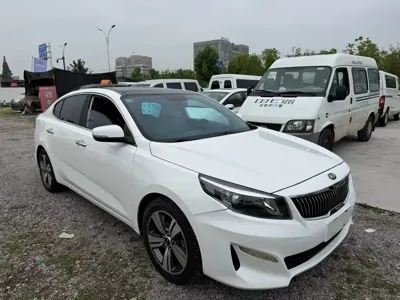 Kia K4 2018, 80000 км, за 35800 CNY