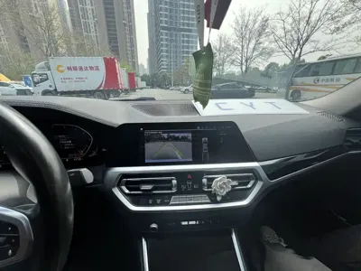 BMW 3 Series 2021, 90000 км, за 107000 CNY - фото 9