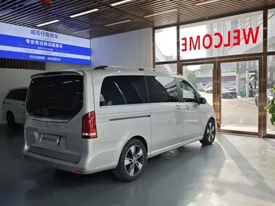 Mercedes-Benz V-Class 2022, 31000 км, за 228800 CNY - фото 21