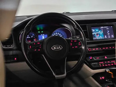 Kia Canival 2019, 168400 км, за 12000000 KRW