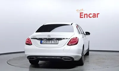 Mercedes-Benz C-Class 2018, 108122 км, за 18100000 KRW