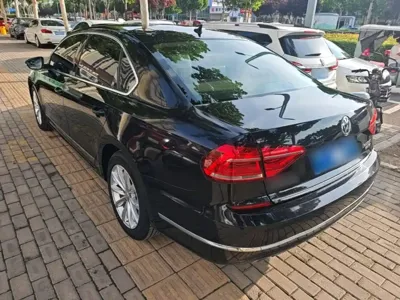 Volkswagen Passat 2018, 118600 км, за 59300 CNY - фото 5
