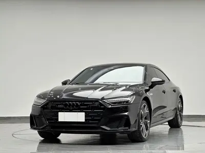 Audi A7L 2022, 45000 км, за 255000 CNY - фото 1