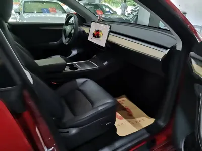 Tesla Model Y 2022, 61800 км, за 155800 CNY - фото 21