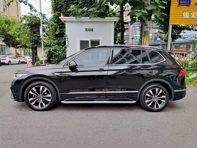 Volkswagen Tiguan L 2025, 27000 км, за 135800 CNY