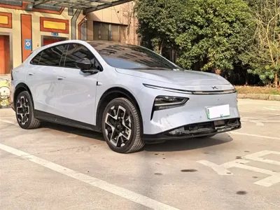 Xpeng 小鹏G7 2025, 8000 км, за 141800 CNY