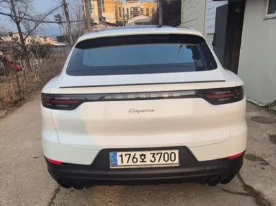 Porsche Cayenne 2023, 37388 км, за 77280000 KRW