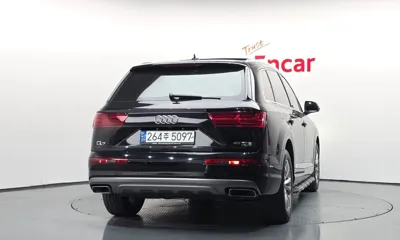 Audi Q7 2019, 51039 км, за 30500000 KRW