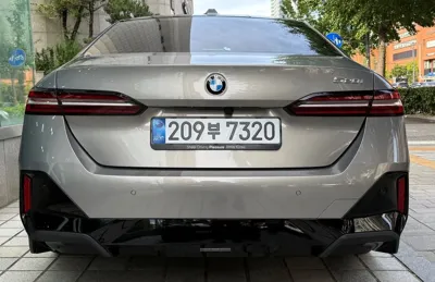 BMW 5-Series 2025, 4200 км, за 38280000 KRW