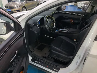 Hyundai Tucson 2023, 39600 км, за 99960 CNY - фото 19