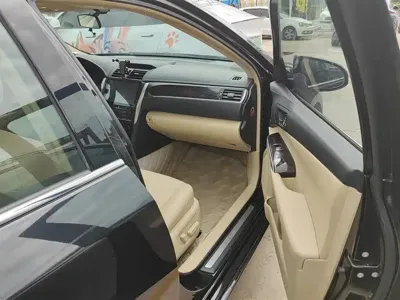 Toyota Camry 2016, 142200 км, за 60599 CNY - фото 8