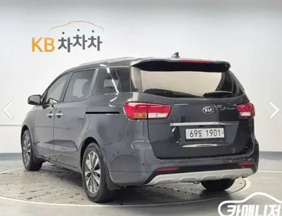 Kia Canival 2015, 174557 км, за 6500000 KRW