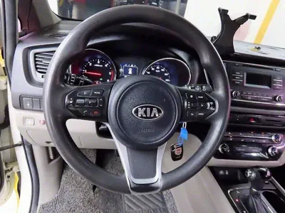 Kia Canival 2016, 328168 км, за 6900000 KRW - фото 9