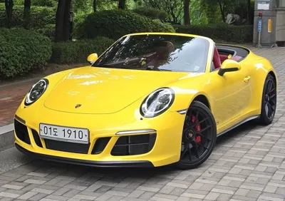 Porsche 911 · 2018 год