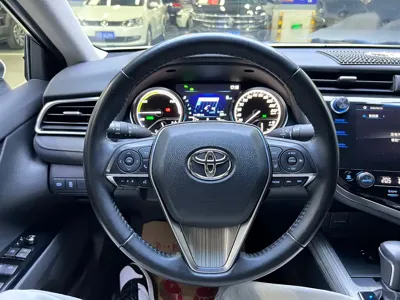 Toyota Camry 2020, 68000 км, за 91800 CNY - фото 5
