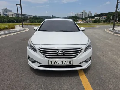 Hyundai Sonata · 2015 год